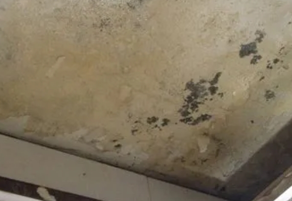 南沙阳台漏水维修公司分享下南沙卫生间渗水维修需要注意哪些问题。
