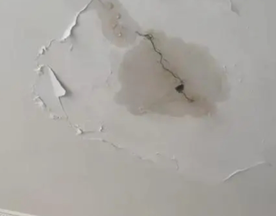 南沙阳台漏水维修公司分享下屋面防水工程质量问题原因分析